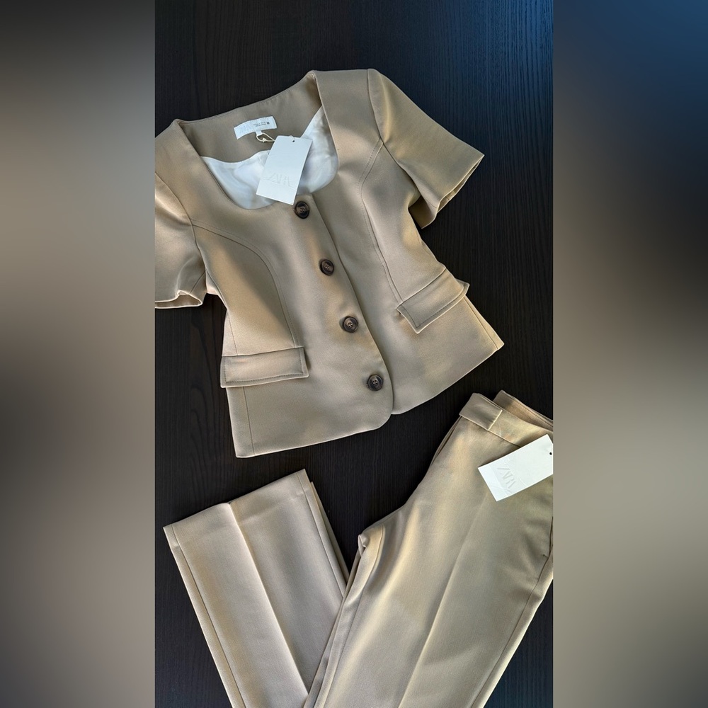 Zara Set - Picture 6 of 13
